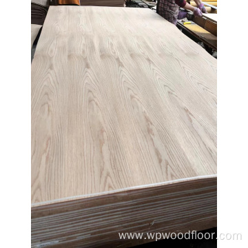 Commercial natural red oak reneer